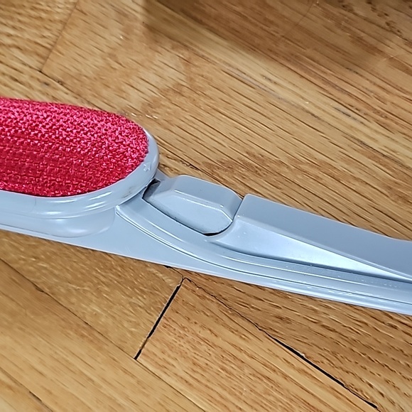 Lot of 4 different lint brush / hair removal brushes almost new clean - Picture 5 of 6